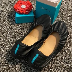 Matte Black Tieks